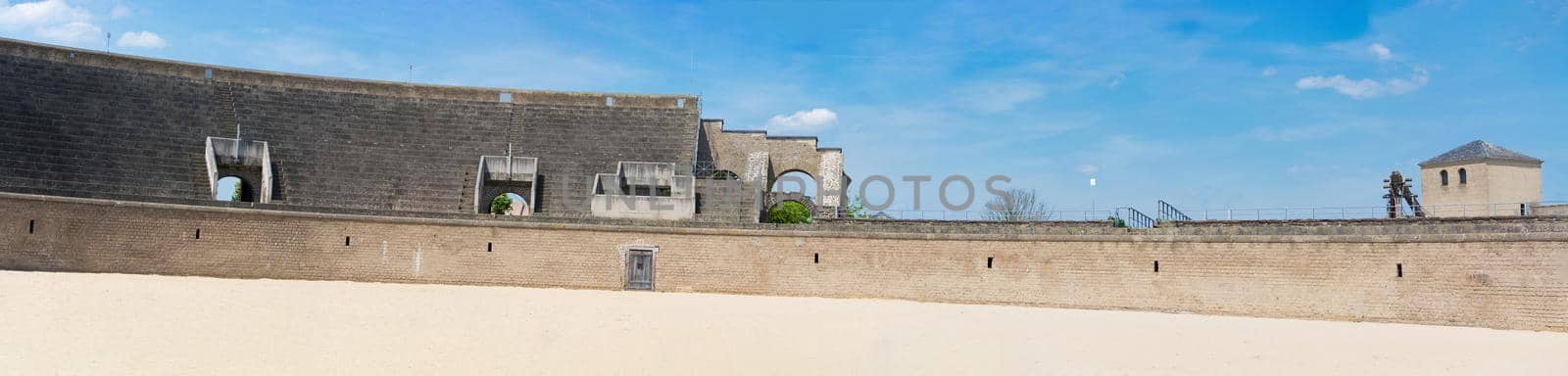 View into a Röman amphitheater      by JFsPic