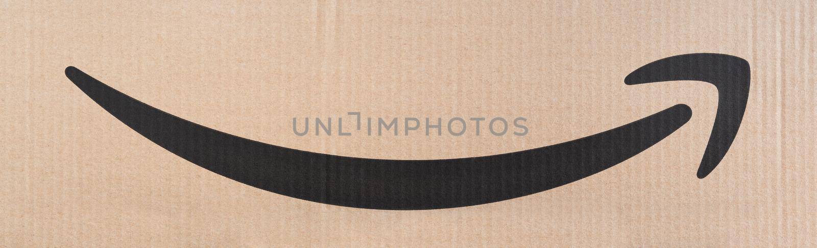 Amazon logo on cardboard box by dutourdumonde