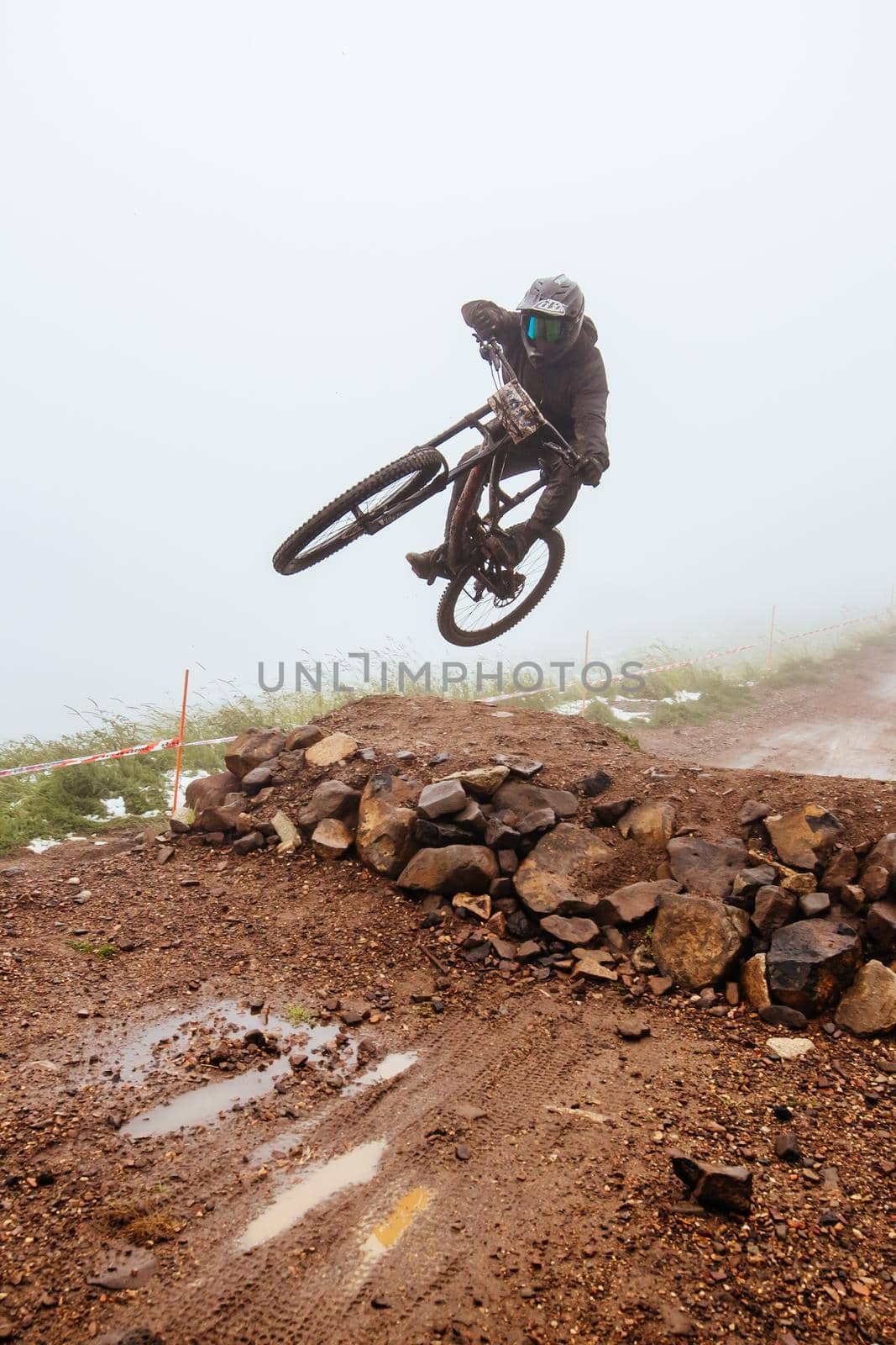 MT BULLER, AUSTRALIA - JANUARY 16, 2021: Practice round for the Victorian Downhill Mountain Bike Series after a summer snow storm