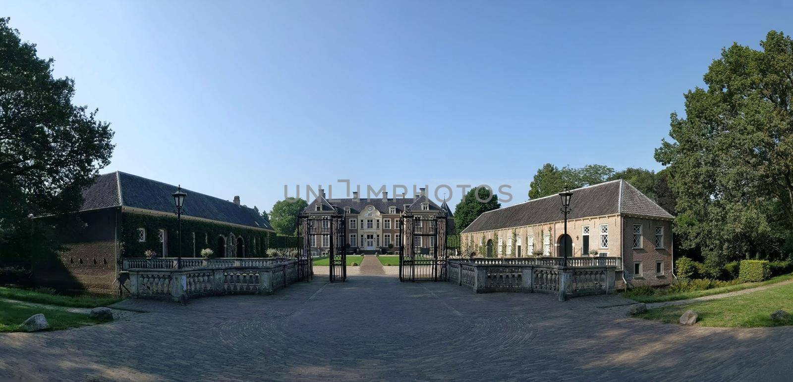Estate Ampsen in Gelderland by traveltelly