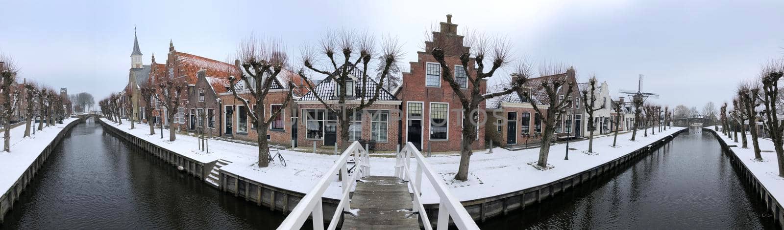 Panorama from the canal in Sloten during winter