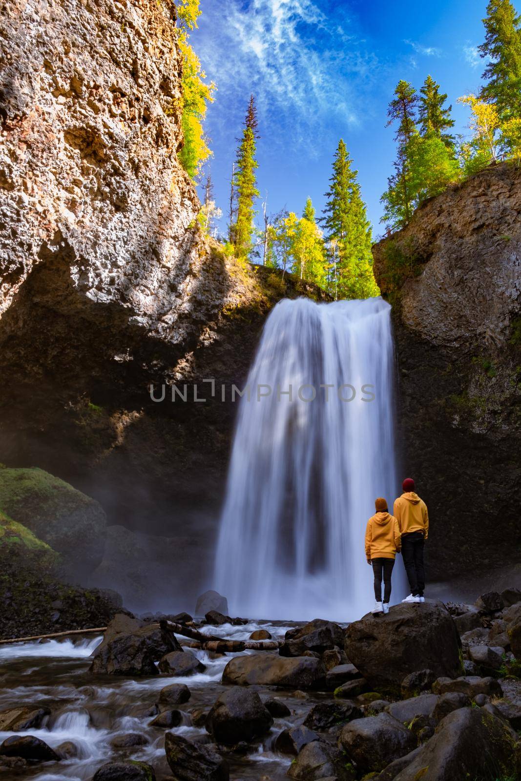 Wells Gray British Colombia Canada, Cariboo Mountains creates spectacular water flow of Helmcken Falls on the Murtle River in Wells Gray Provincial Park near the town of Clearwater, British Columbia, Canada by fokkebok