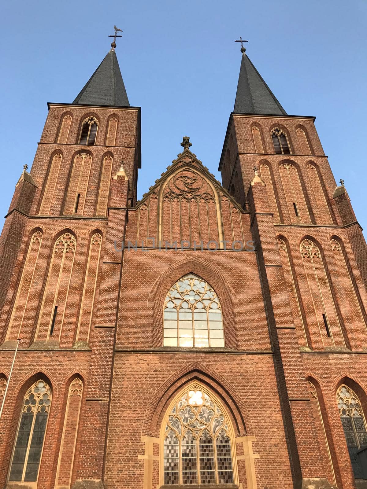 Propstei and Stiftskirche St. Mariä Himmelfahrt church by traveltelly