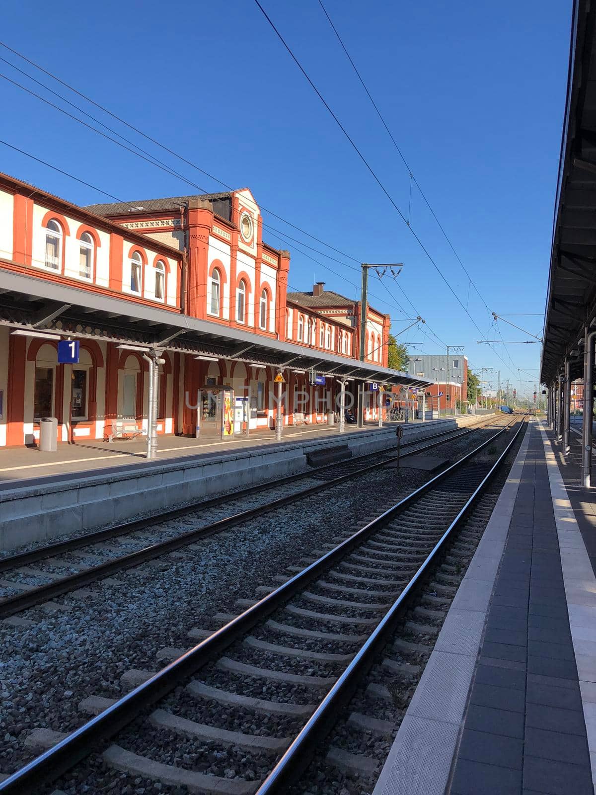 Leer (Ostfriesl) railway station  by traveltelly