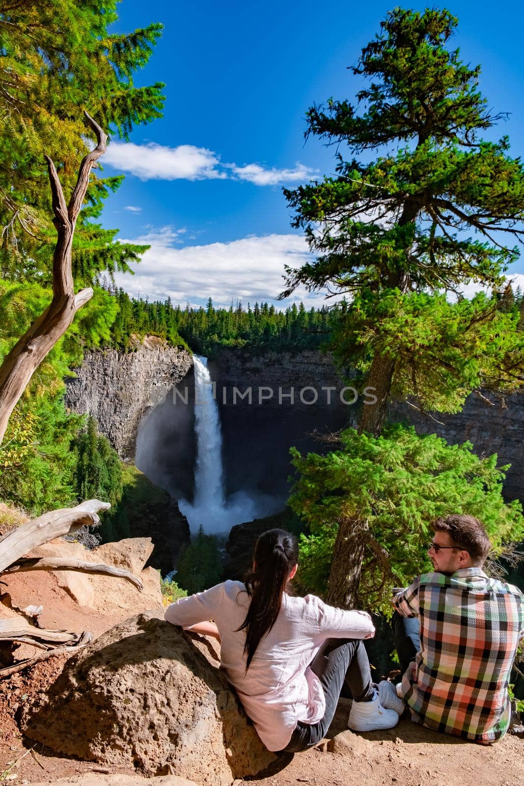 Wells Gray British Colombia Canada, Cariboo Mountains creates spectacular water flow of Helmcken Falls on the Murtle River in Wells Gray Provincial Park near the town of Clearwater, British Columbia, Canada by fokkebok