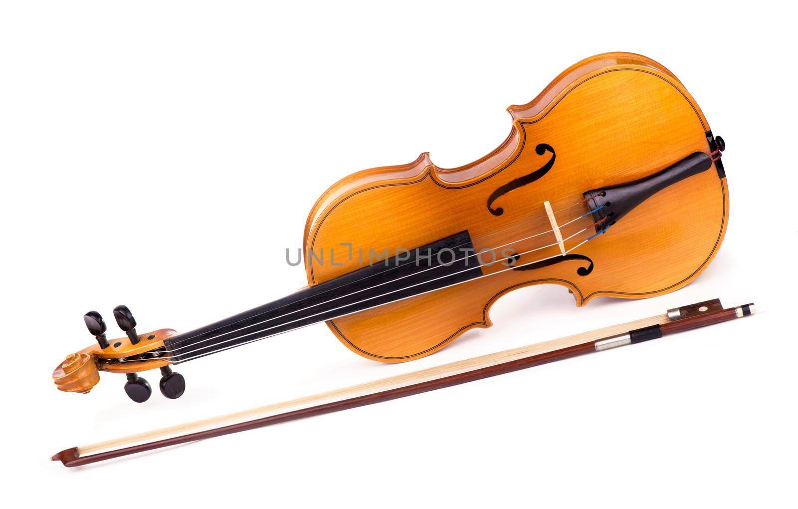 Violin and bow on the white background by aprilphoto
