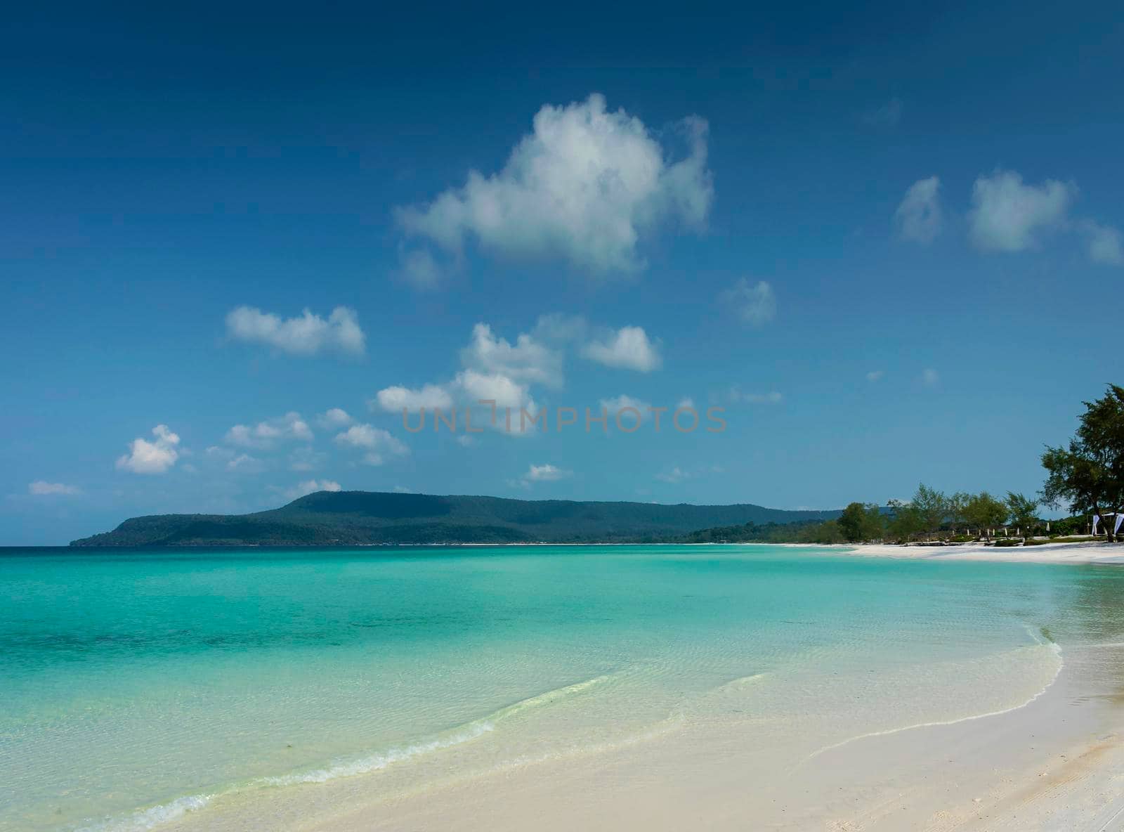 long beach in tropical paradise koh rong island near sihanoukville cambodia