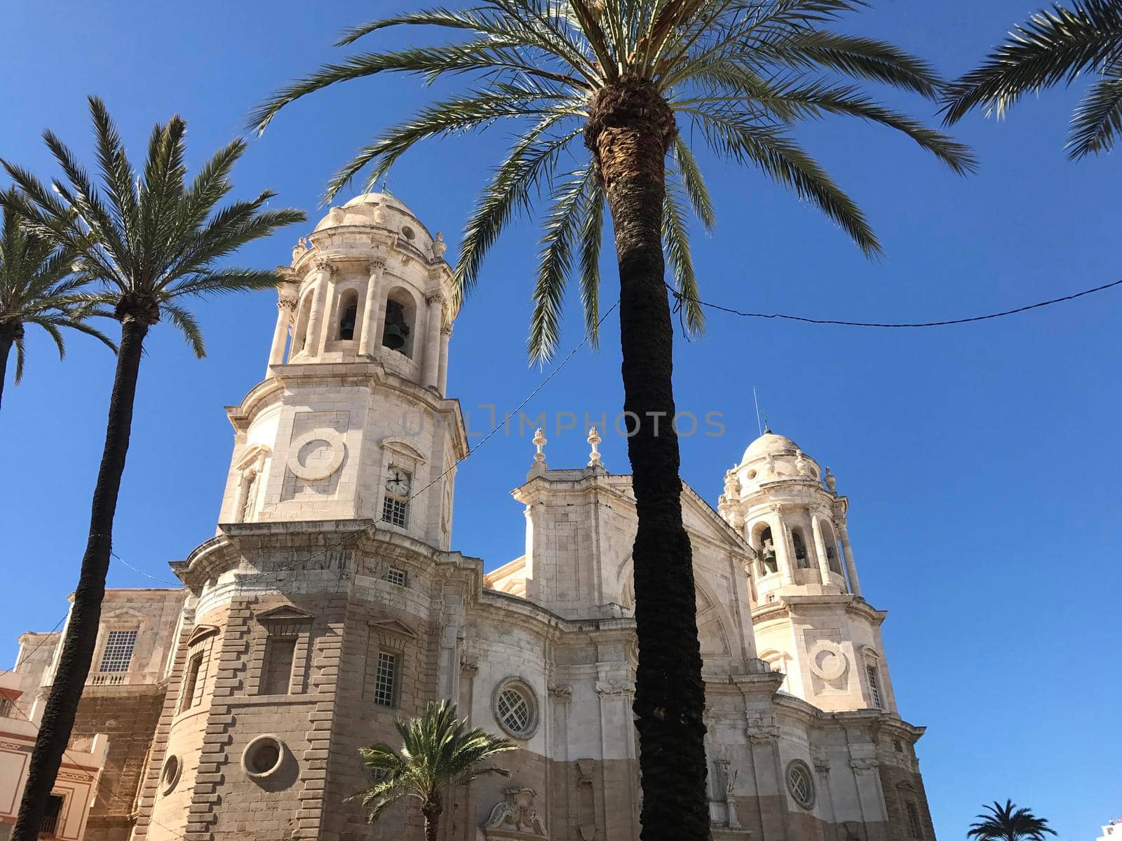 Cadiz Cathedral by traveltelly