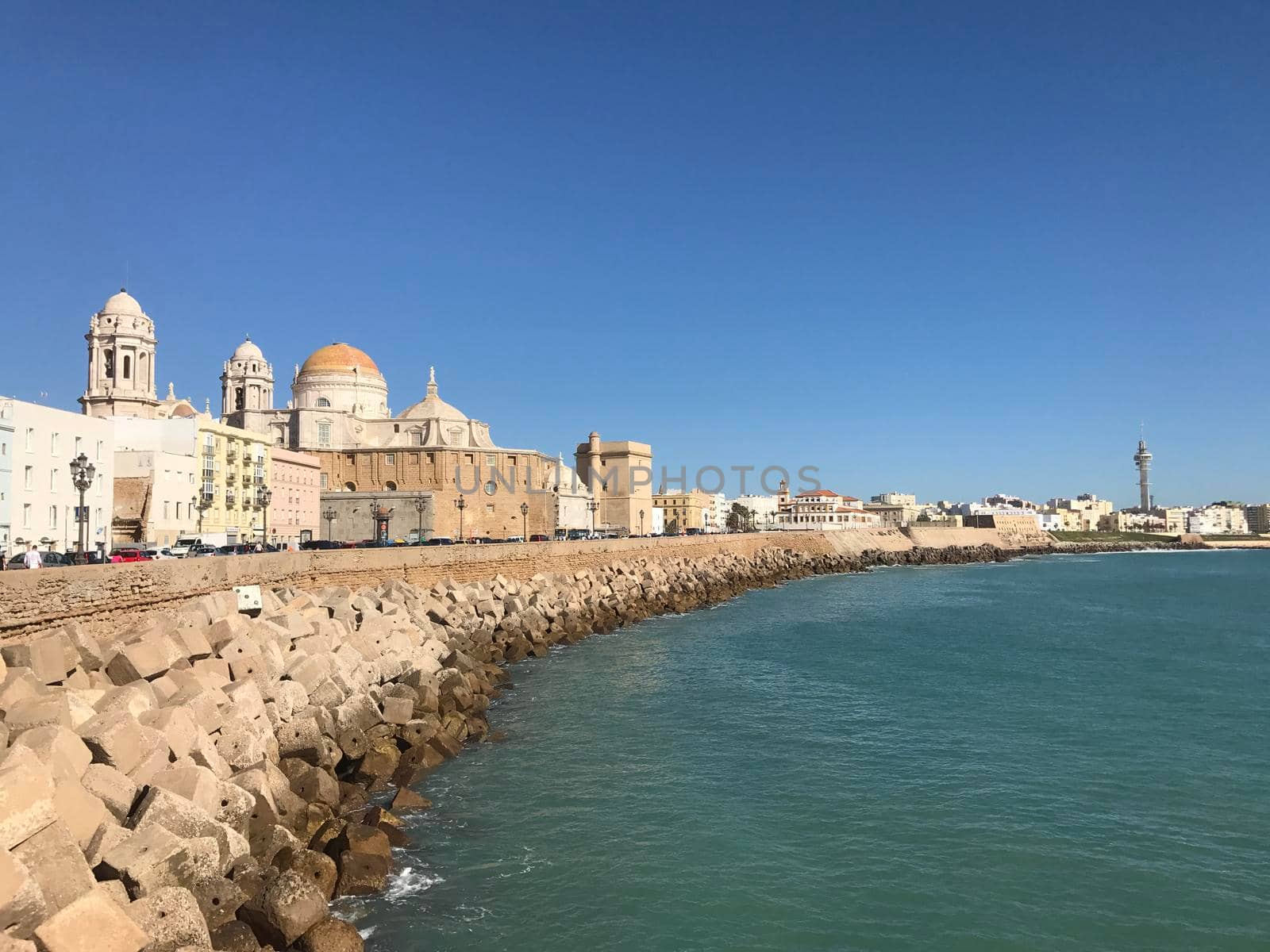 Bay of Cadiz by traveltelly