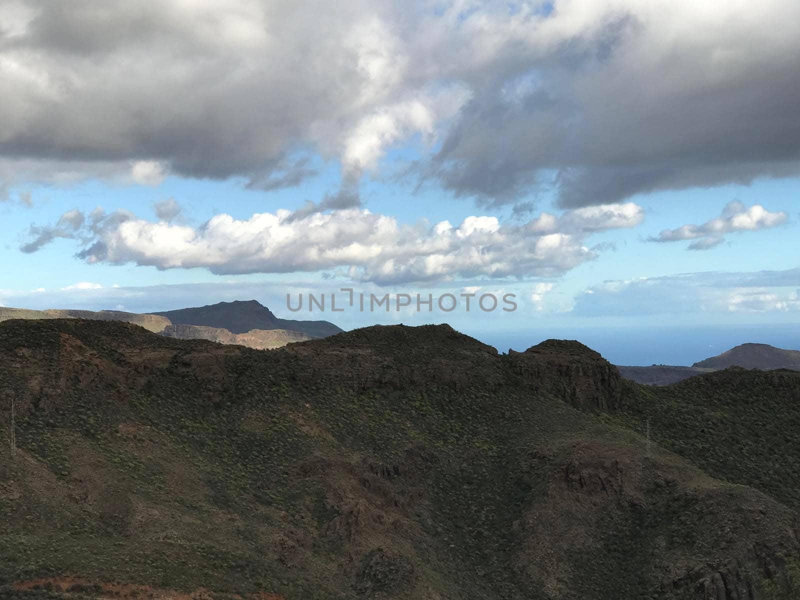 Gran Canarian mountain landscape by traveltelly