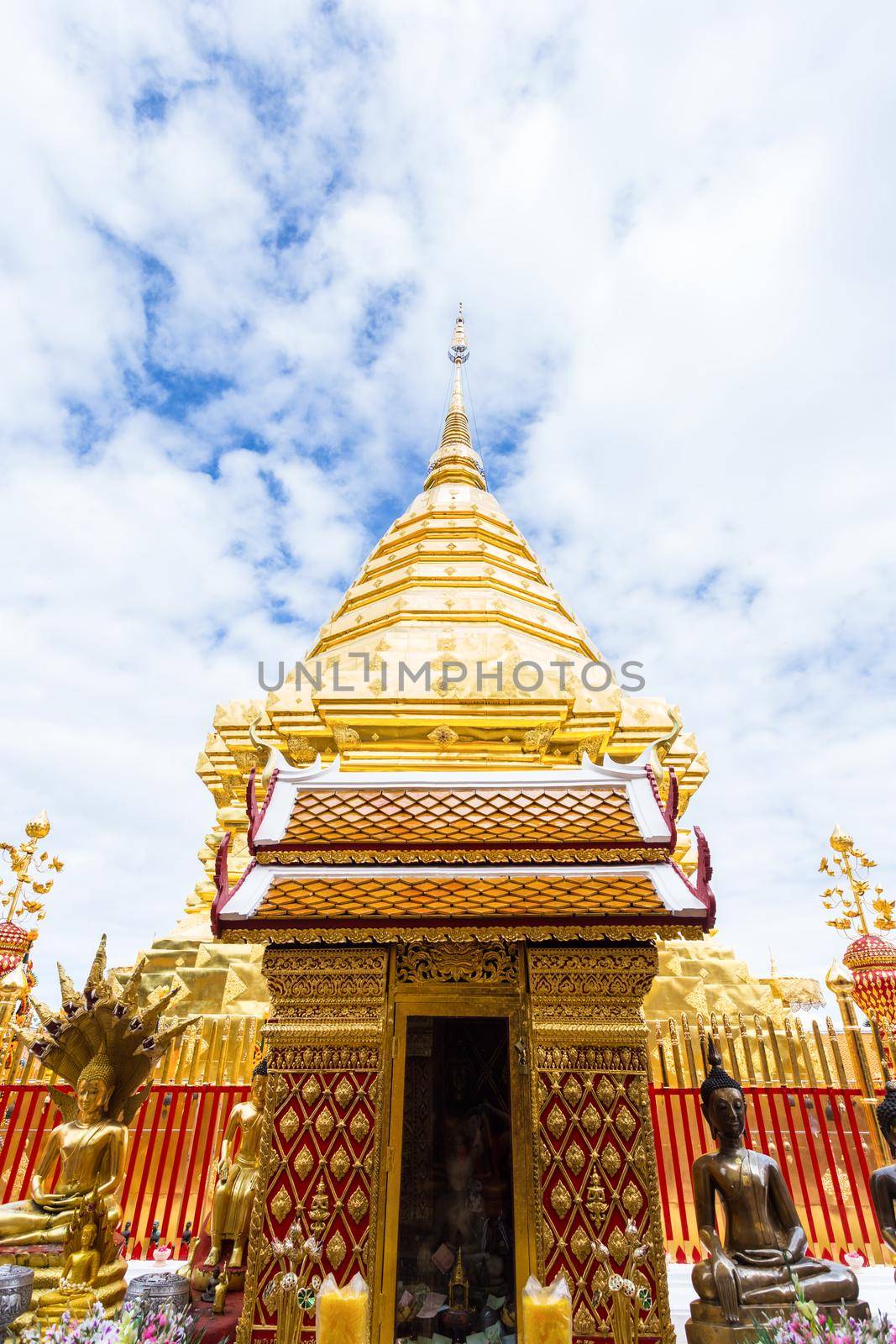 Landmarks, important tourist attractions in Chiang Mai, Phra That Doi Suthep, large golden pagoda at Chiangmai, Thailand