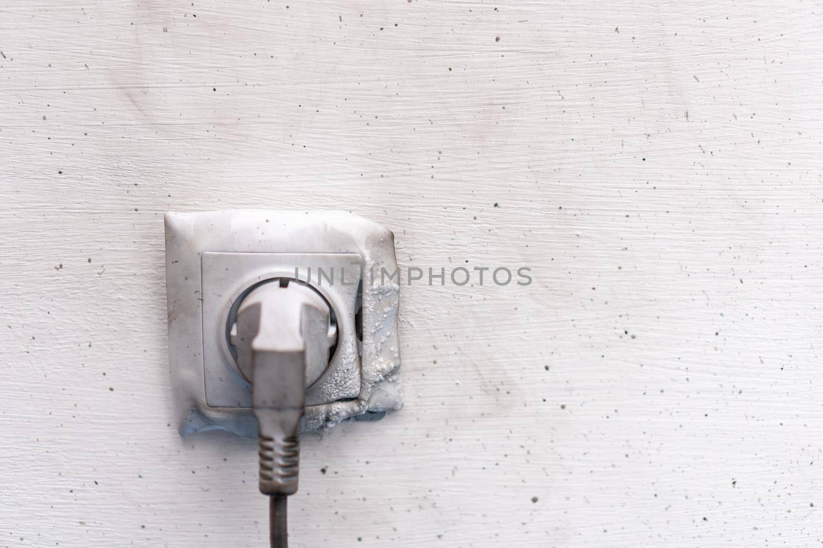 Electricity short circuit Electrical failure resulting in electricity wire burnt.socket cable after fire