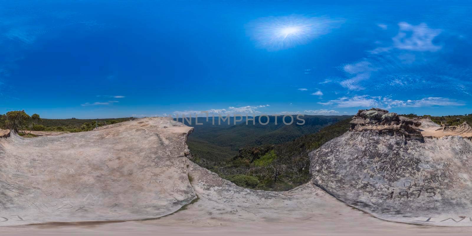 Spherical 360 panorama photograph of the Jamison Valley from Kings Tableland by WittkePhotos