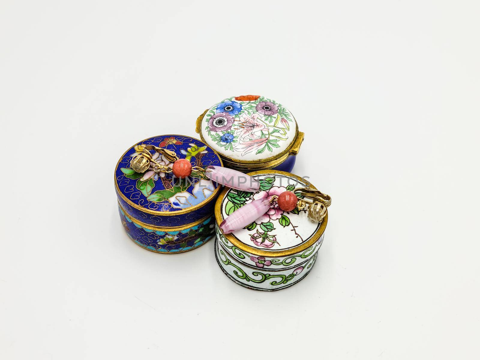 Rustic Vintage Round Jewelry Porcelain Decorative Floral Trinket Box in White Background