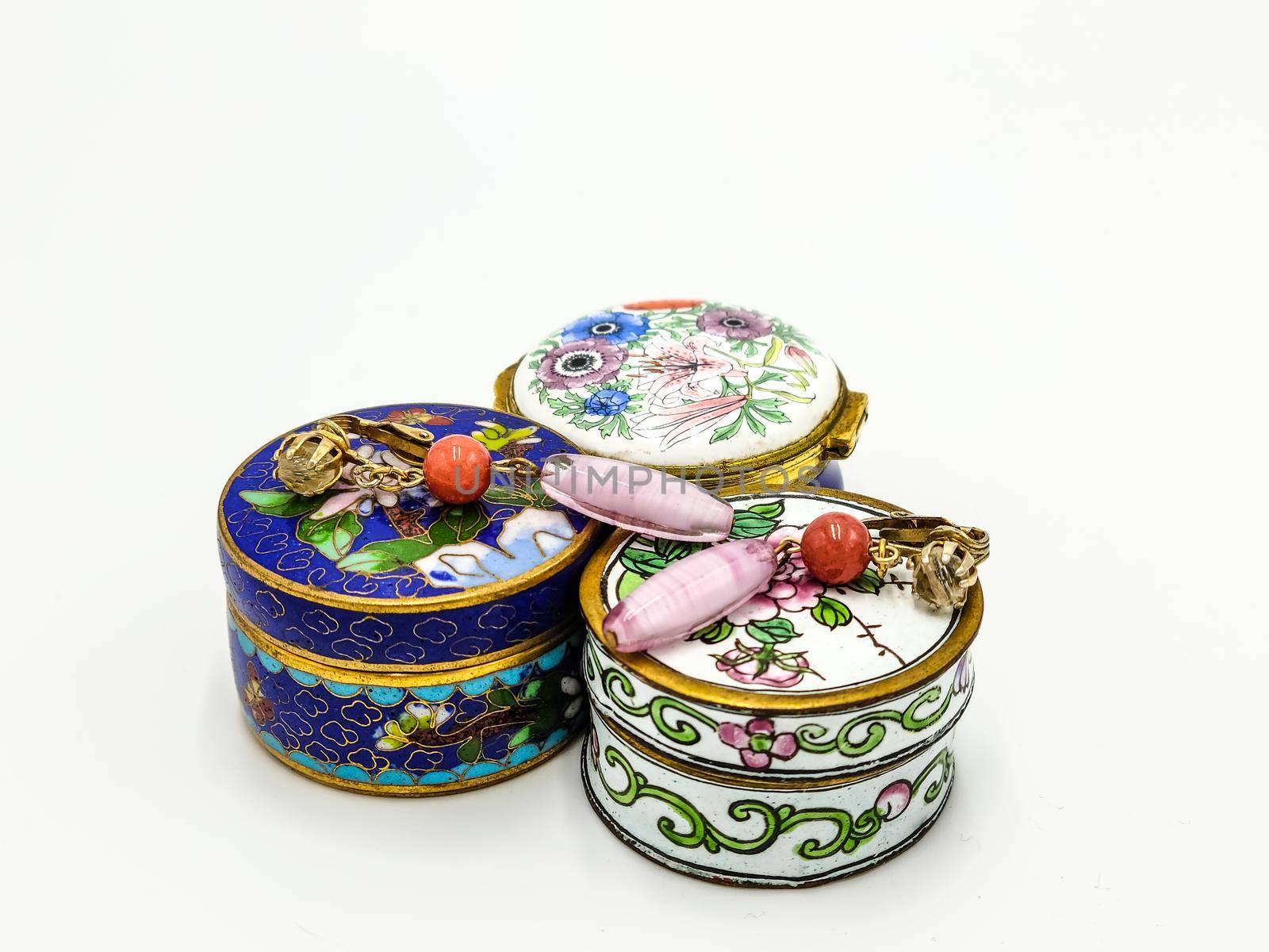 Rustic Vintage Round Jewelry Porcelain Decorative Floral Trinket Box in White Background