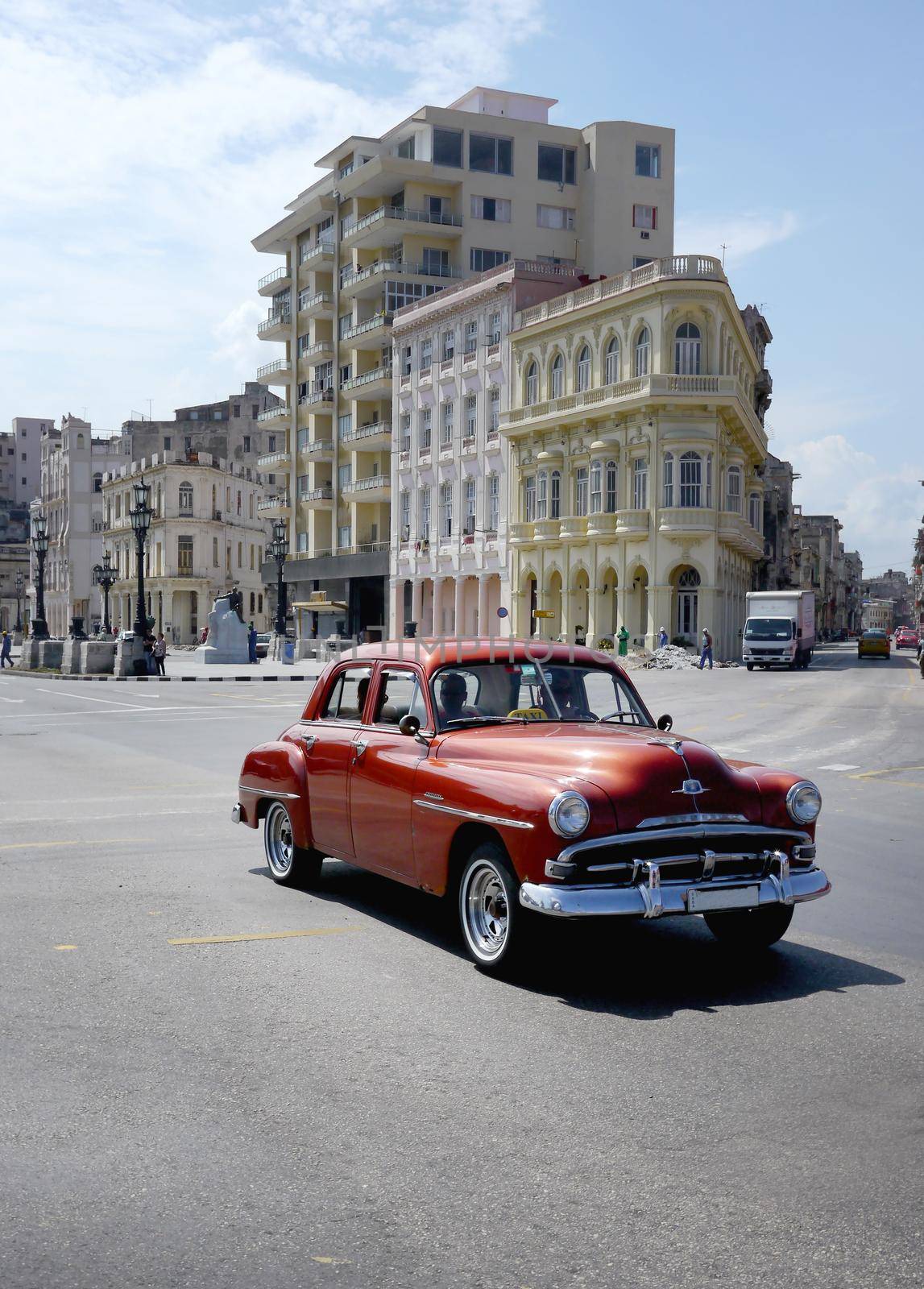 Classic old car in Havana, Cuba by fivepointsix