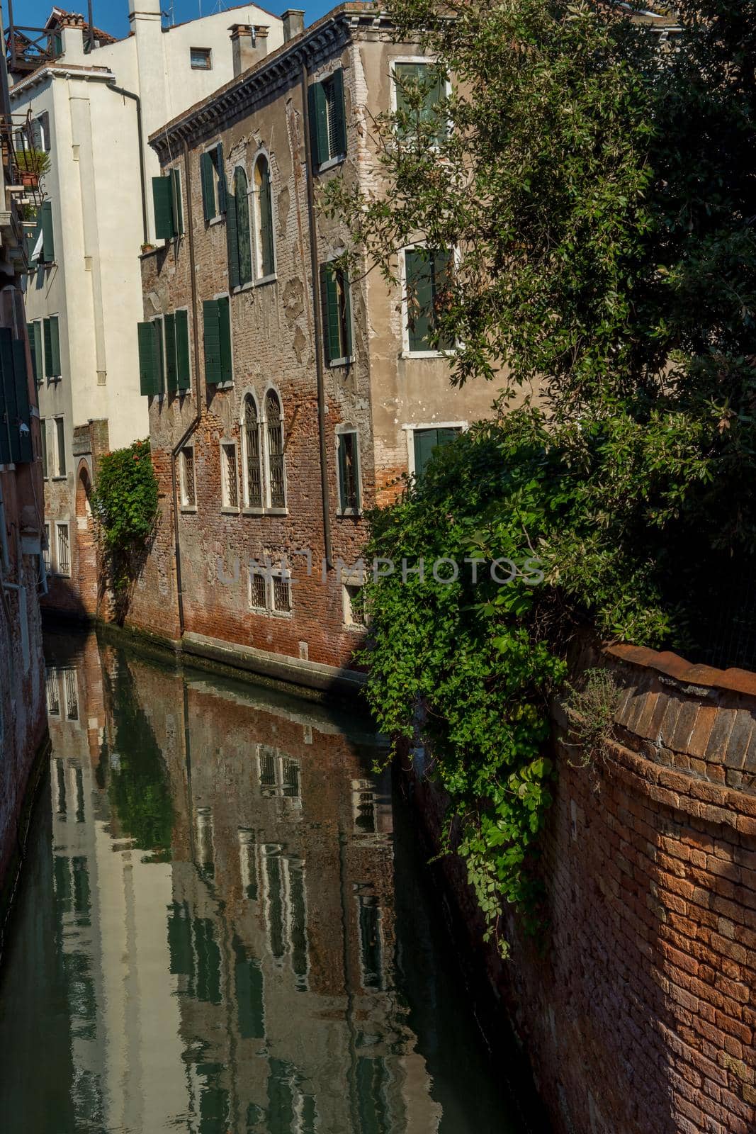 discovery of the city of Venice and its small canals and romantic alleys, Italy