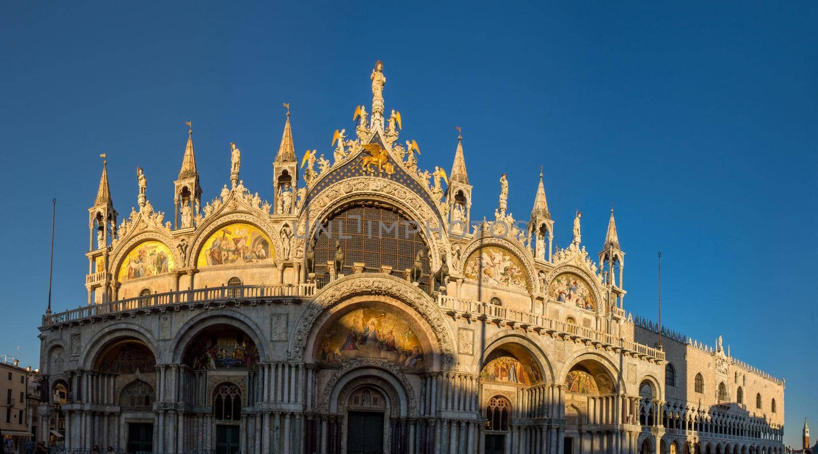 discovery of the city of Venice and its small canals and romantic alleys, Italy