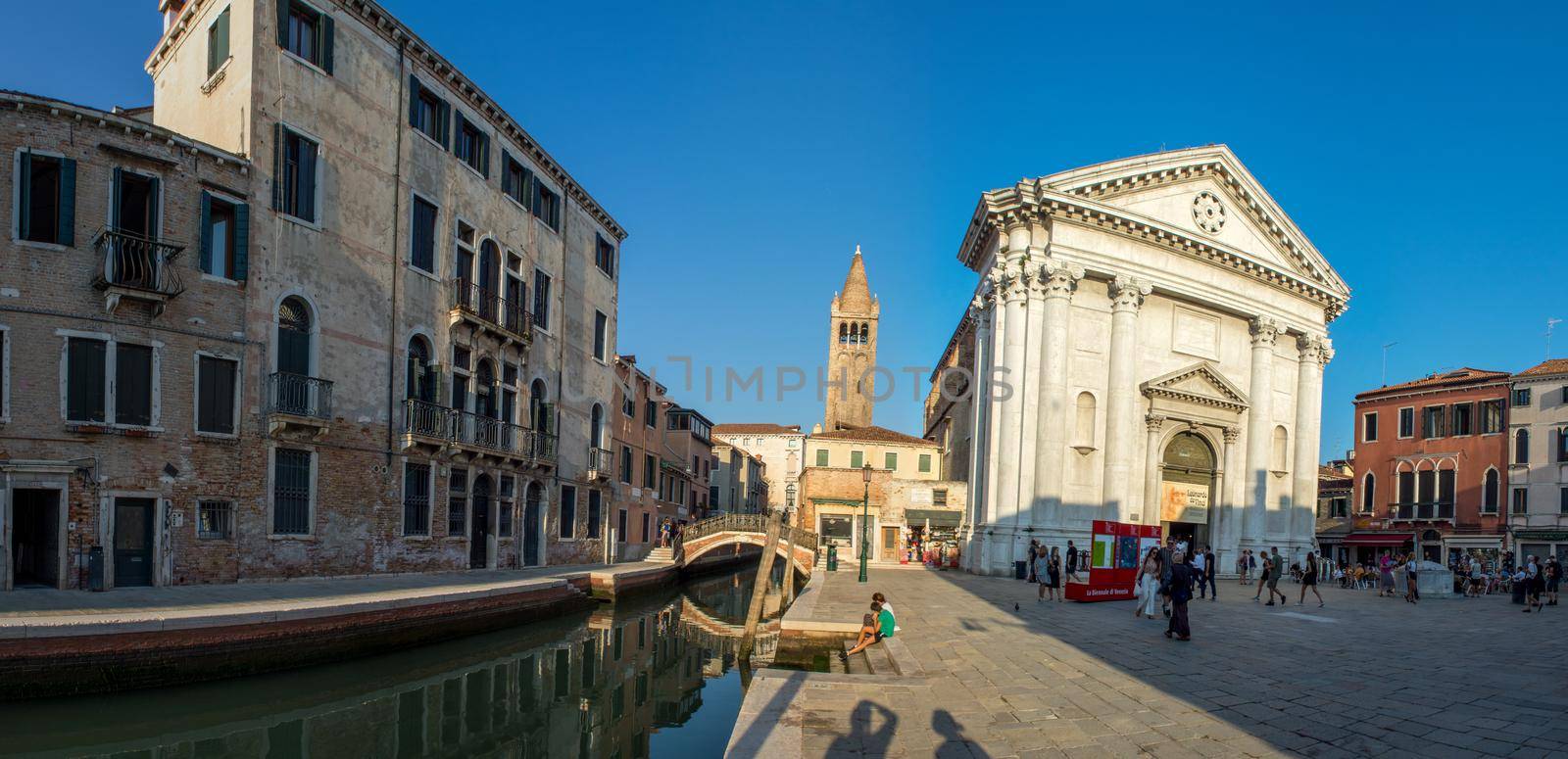 discovery of the city of Venice and its small canals and romantic alleys, Italy