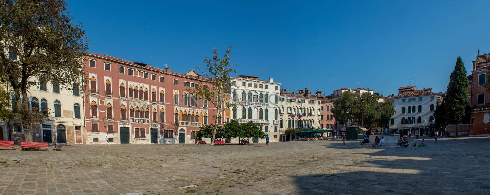 discovery of the city of Venice and its small canals and romantic alleys, Italy