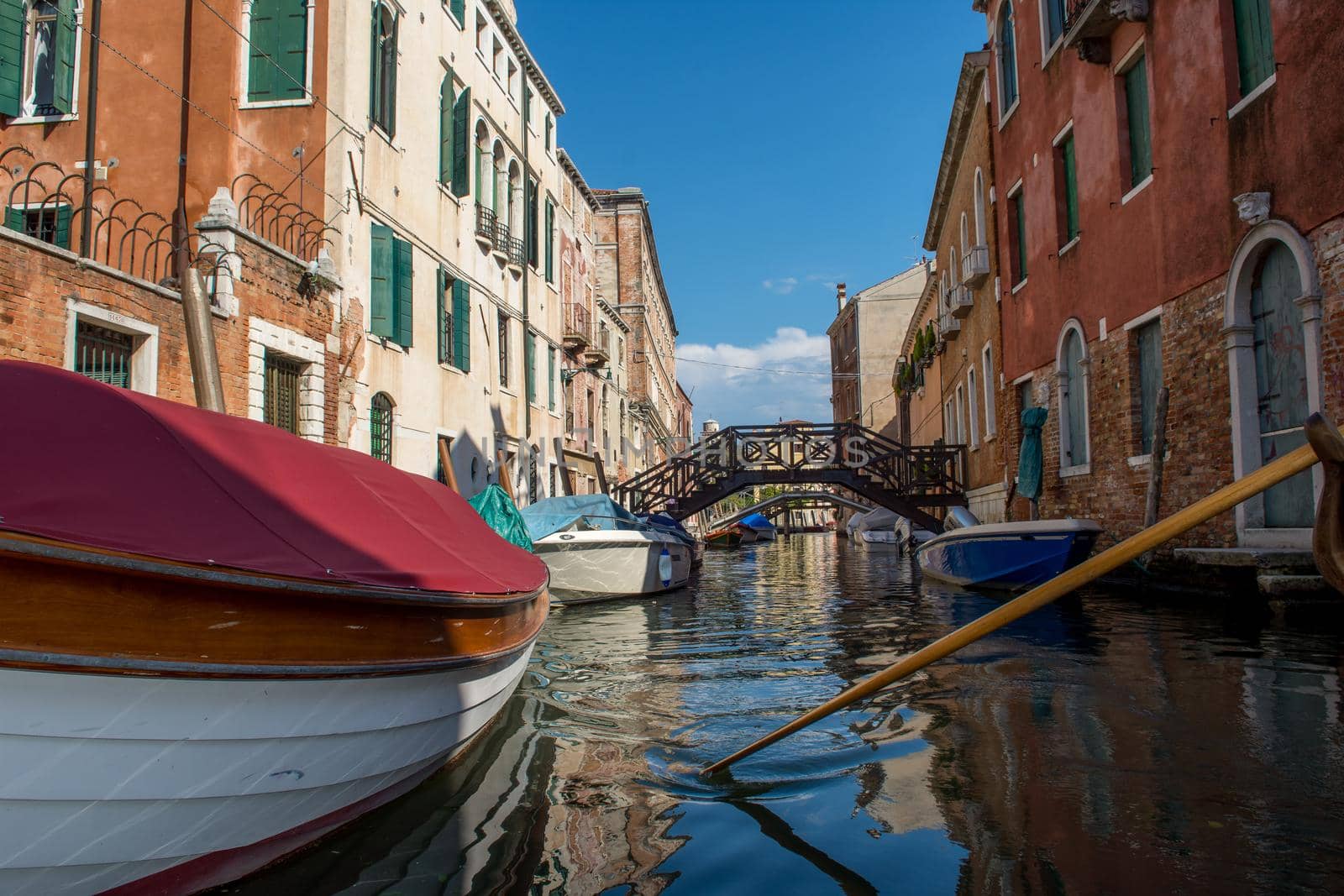 discovery of the city of Venice and its small canals and romantic alleys, Italy