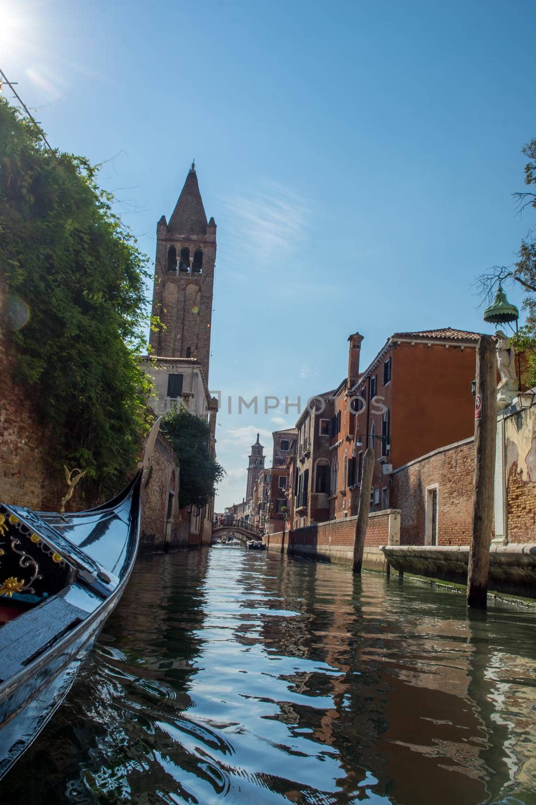 discovery of the city of Venice and its small canals and romantic alleys, Italy