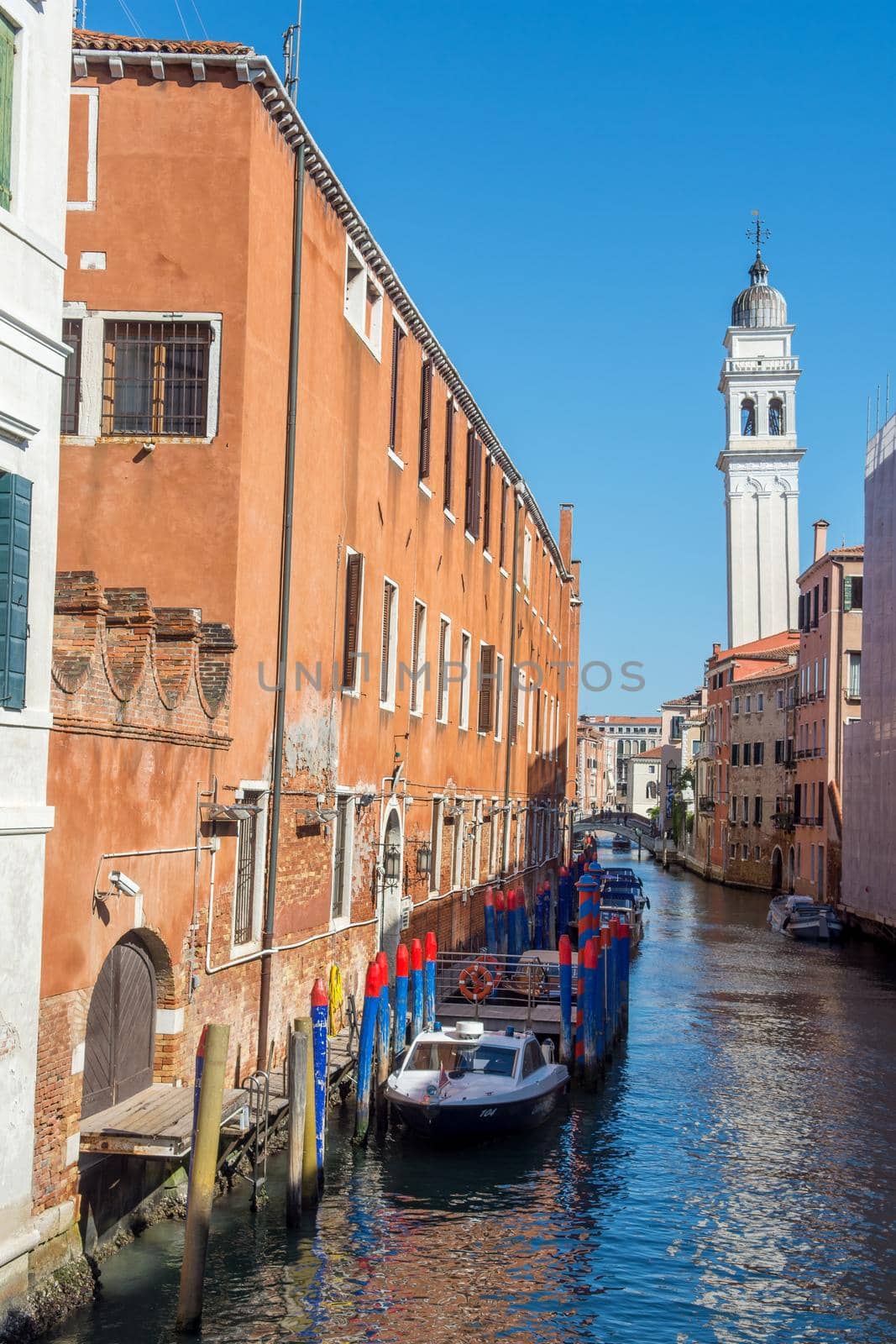 discovery of the city of Venice and its small canals and romantic alleys, Italy