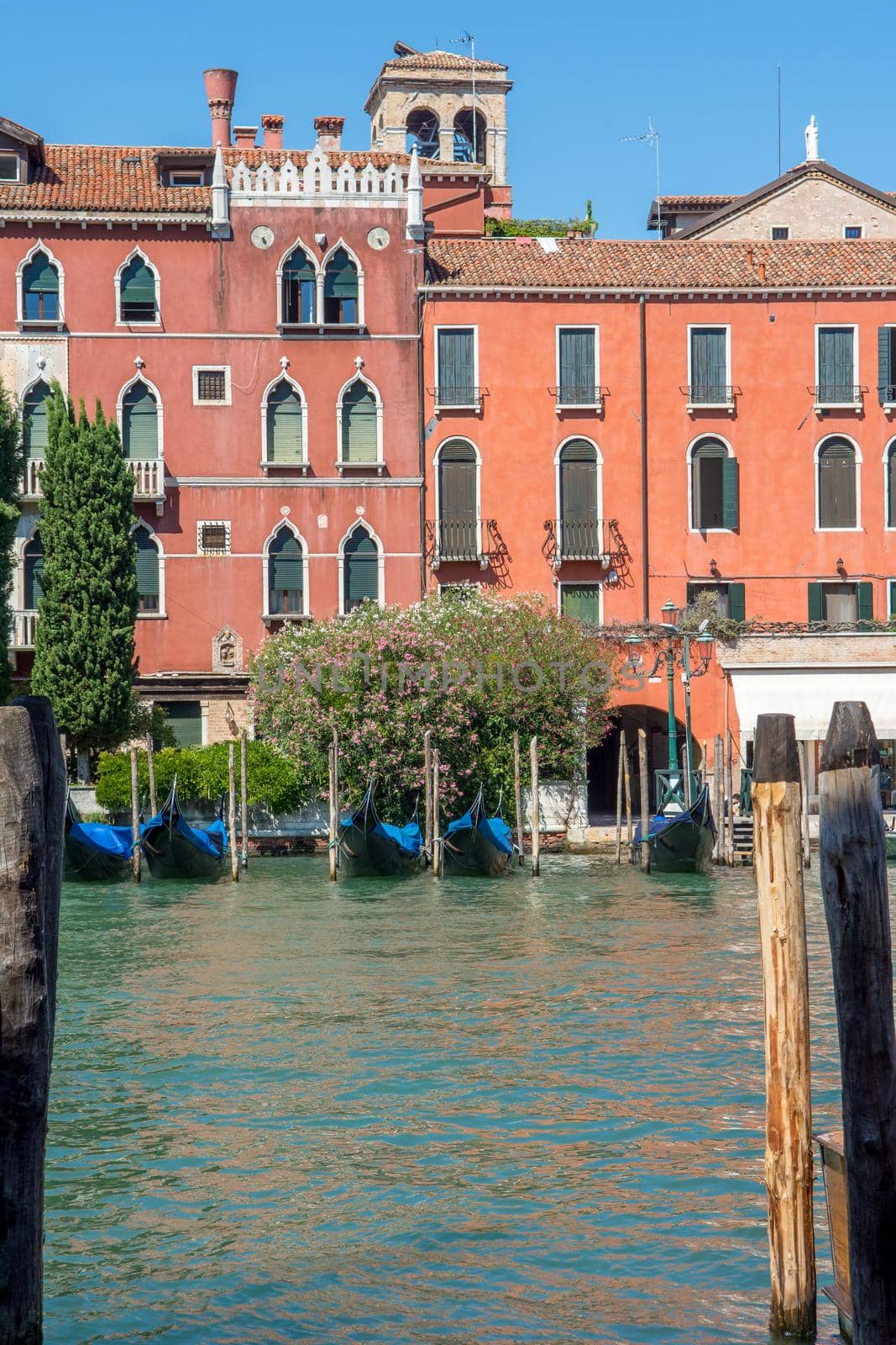 discovery of the city of Venice and its small canals and romantic alleys, Italy