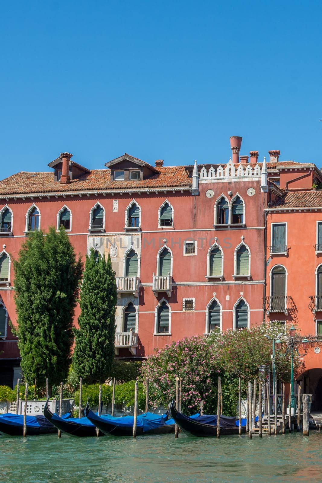 discovery of the city of Venice and its small canals and romantic alleys, Italy