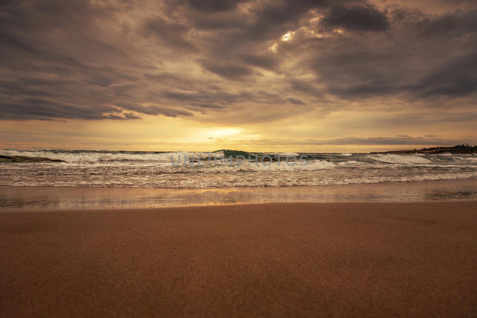 Scenic view of beautiful sunrise above the sea.