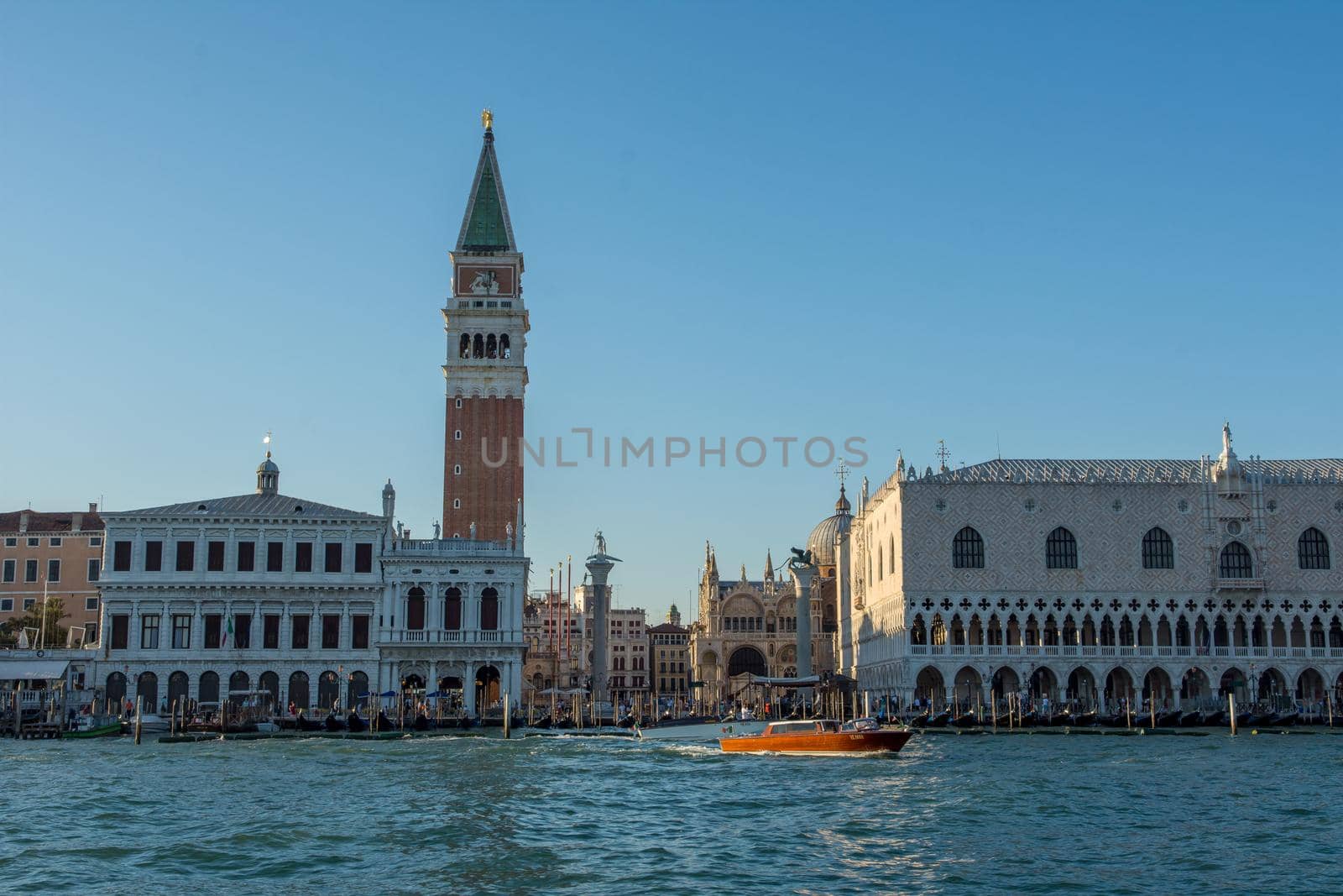 discovery of the city of Venice and its small canals and romantic alleys, Italy