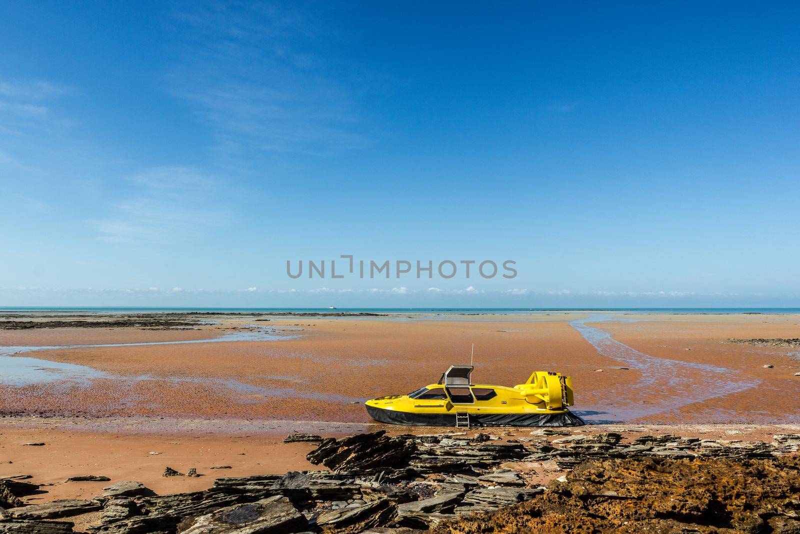 yellow hovercraft at a beautiful beach in broom, wa