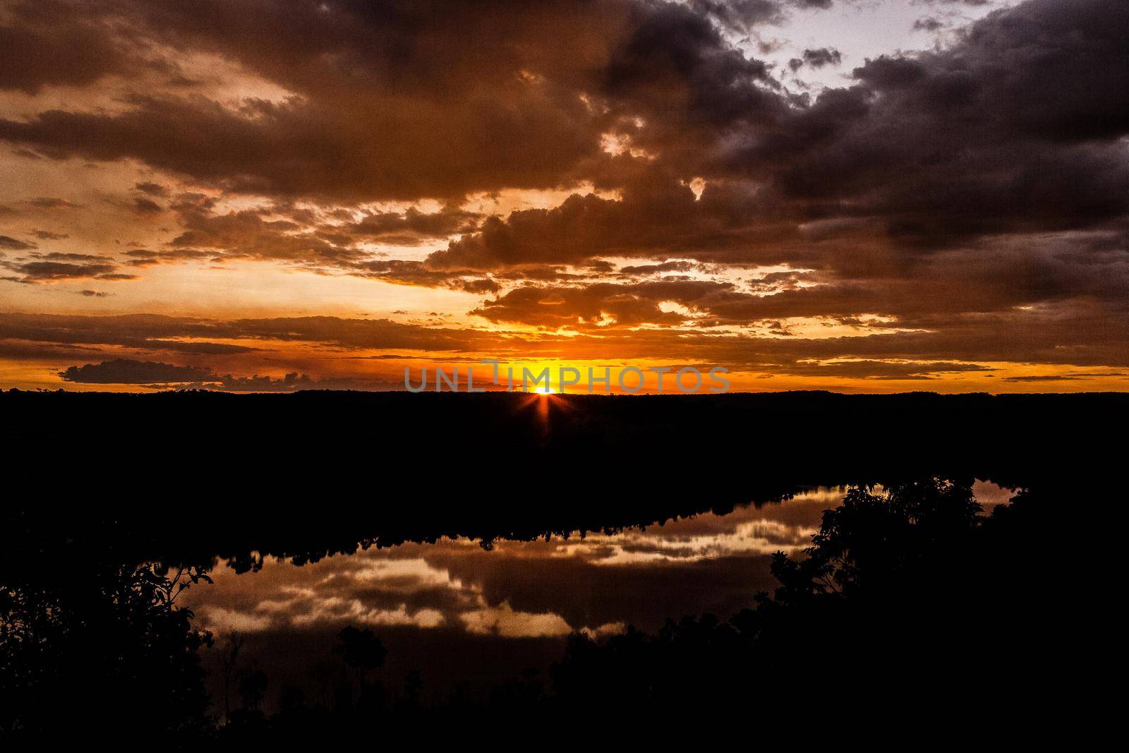 Sonnenuntergang im Outback - Nitmiluk National Park, Australien by bettercallcurry
