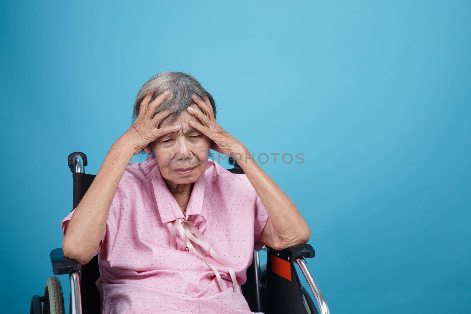 Geriatric Headaches and Migraines