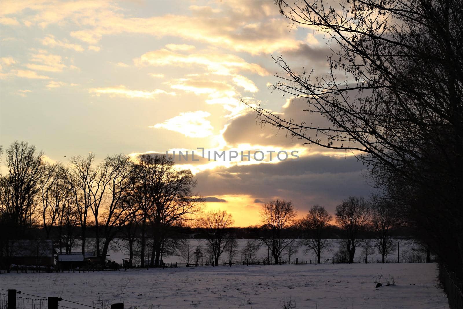 A beautyful sunset with cloudy sky