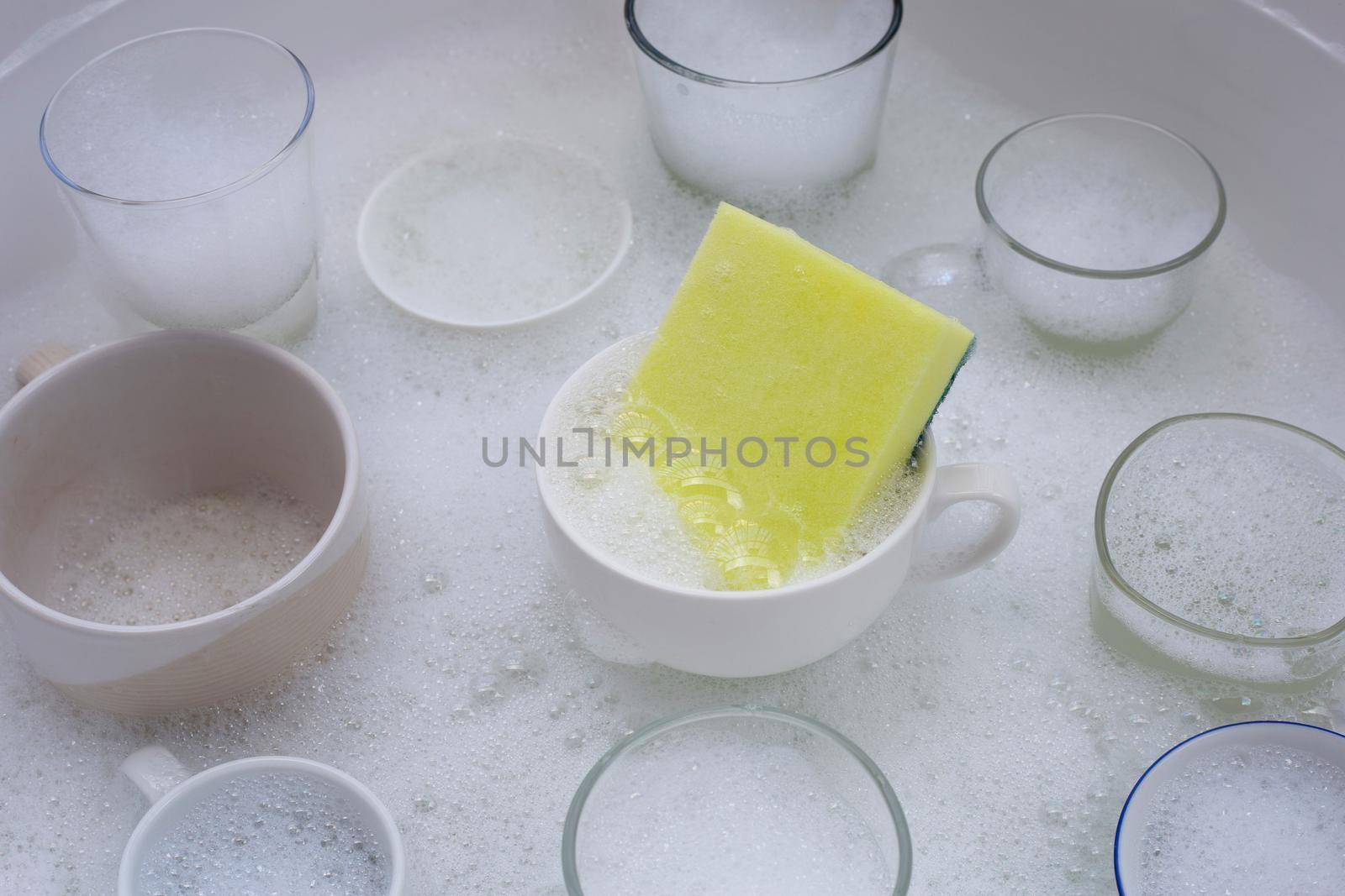 Washing used drinking glasses and cups