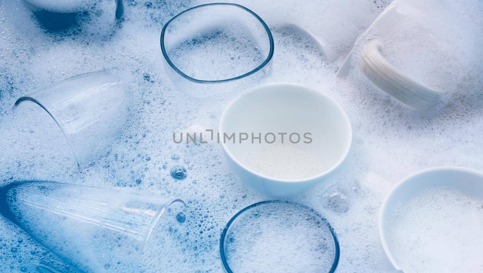 Washing used drinking glasses and cups