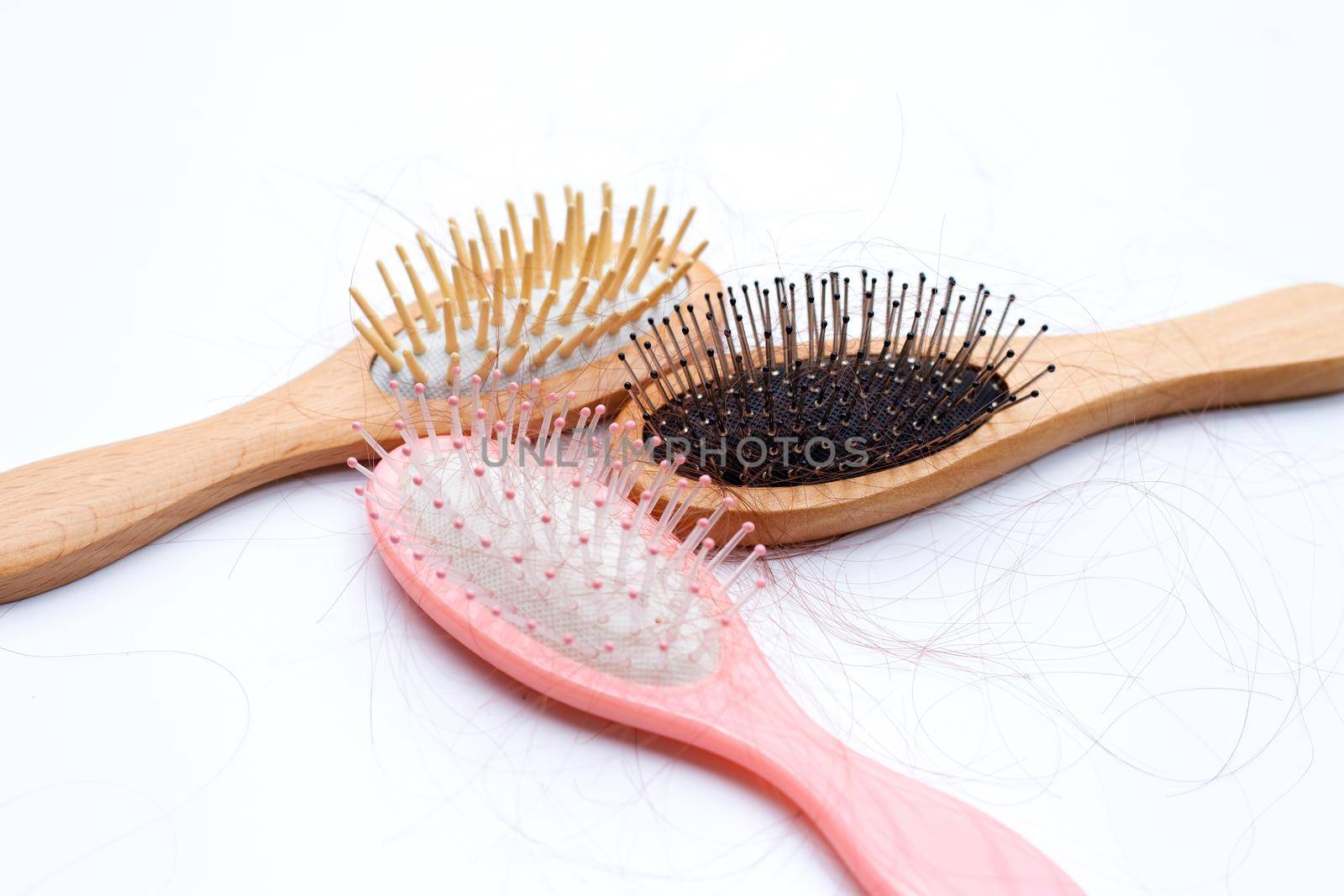 Hairs loss fall in combs
