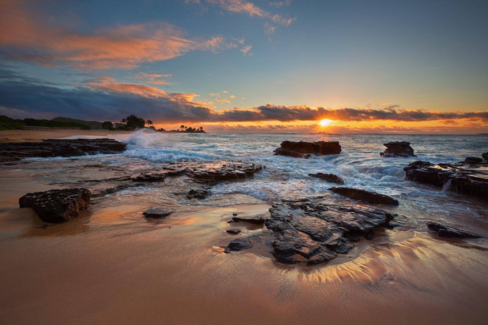 sunrise from Sandy Beach, Oahu, Hawaii by zhu_zhu