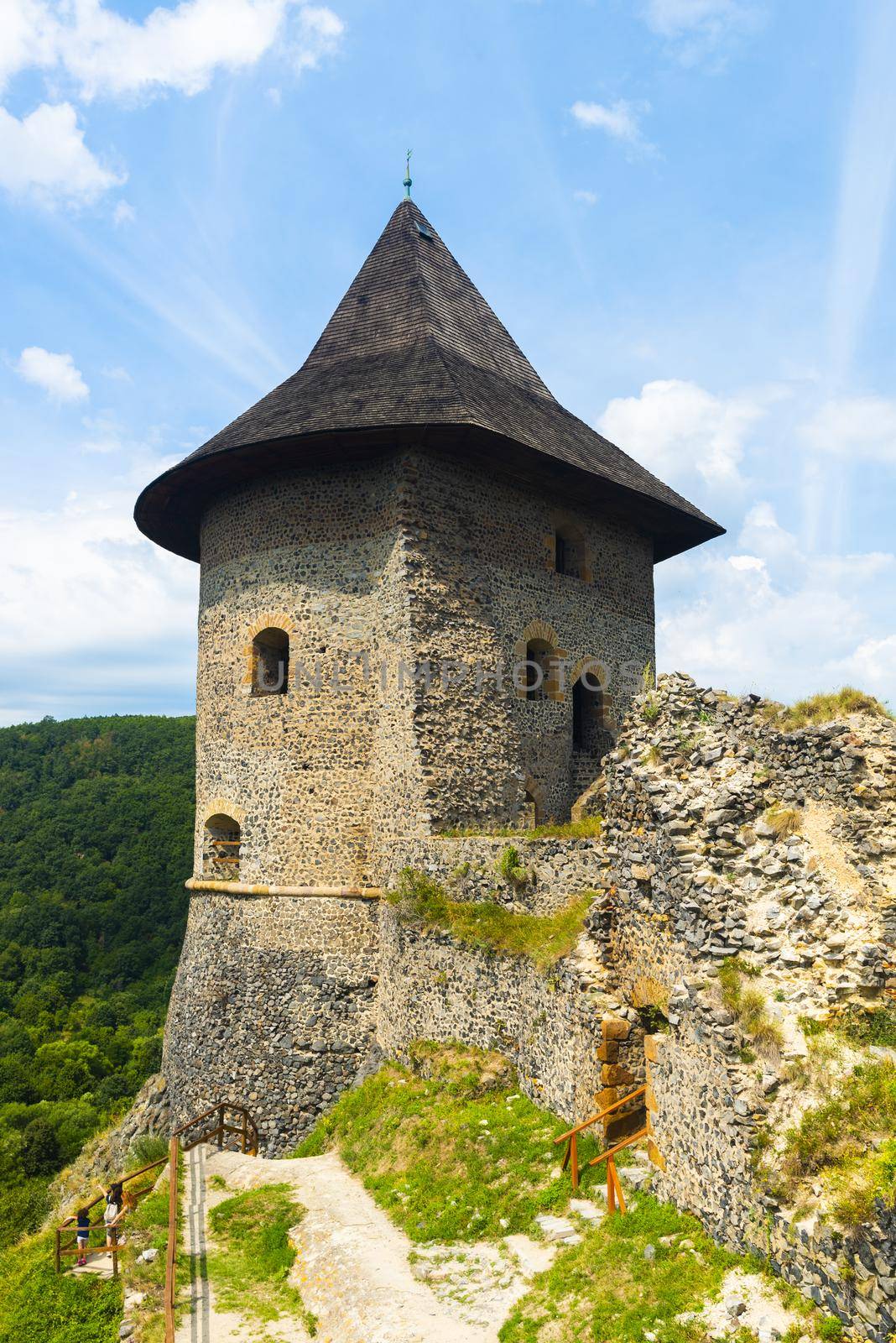 Somoska castle on Slovakian-Hungarian border by fyletto