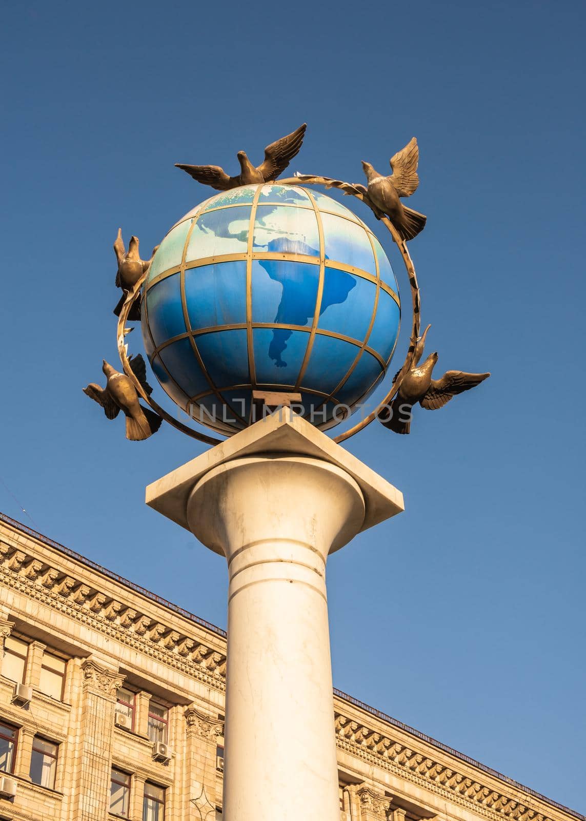 Kyiv, Ukraine 07.11.2020. Zero kilometer sign in the form of a globe on the Maidan Nazalezhnosti in Kyiv, Ukraine, on a sunny summer morning