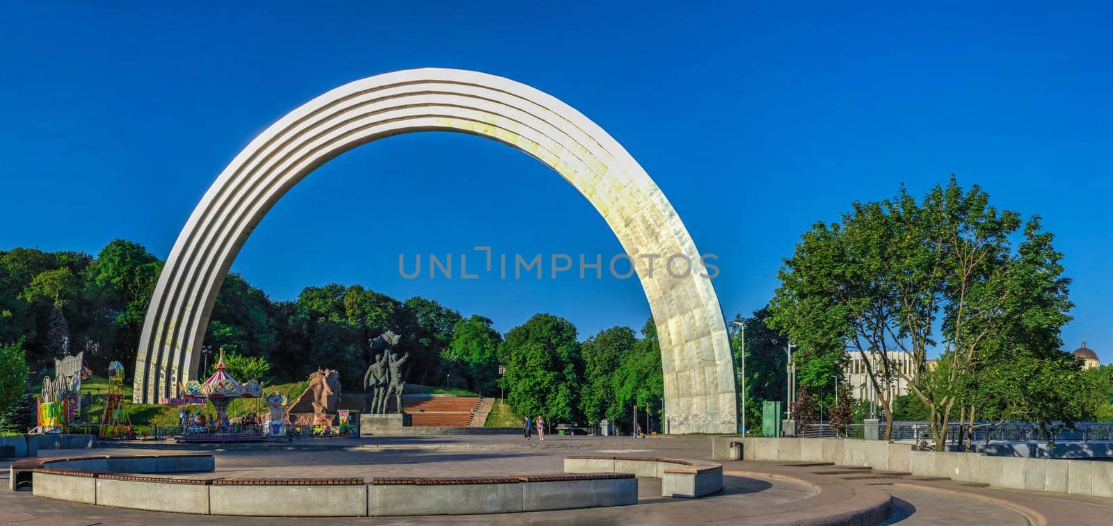 Arch of Friendship of Nations in Kyiv, Ukraine by Multipedia