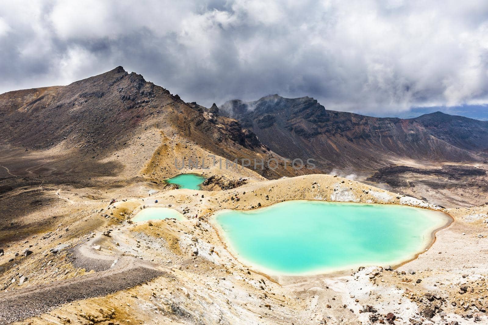 View at beautiful Emerald lakes on Tongariro Crossing track, Tongariro National Park, New Zealand