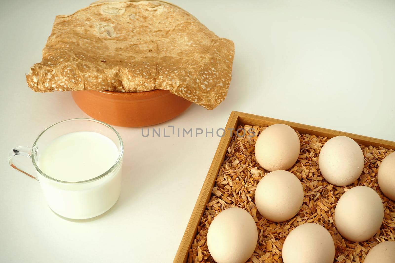 chicken eggs in a packachicken eggs in a package home village, large in an egg boxge homemade rustic. High quality photo