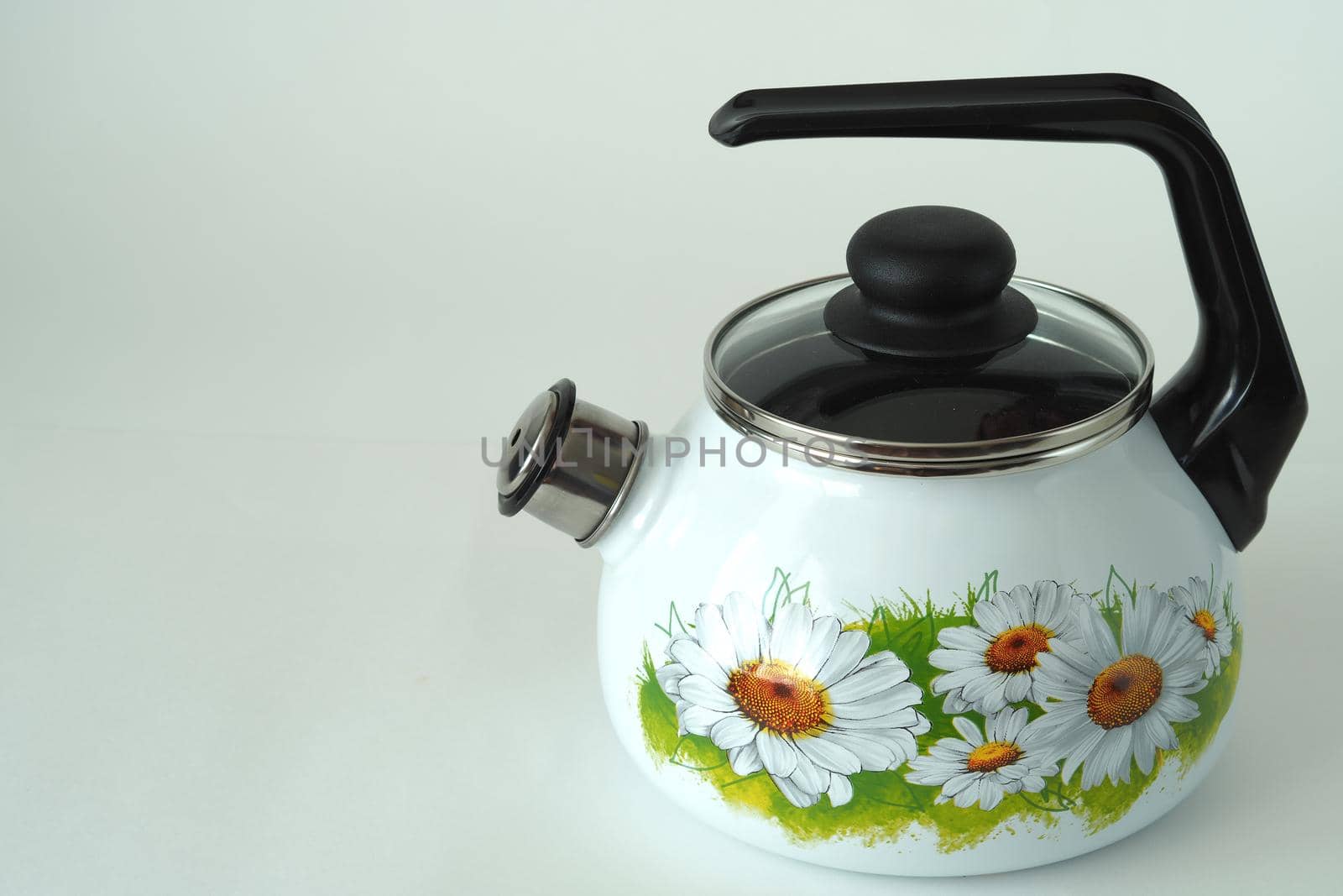 Kettle enamelled white with whistle, drawing of chamomile by Olga26