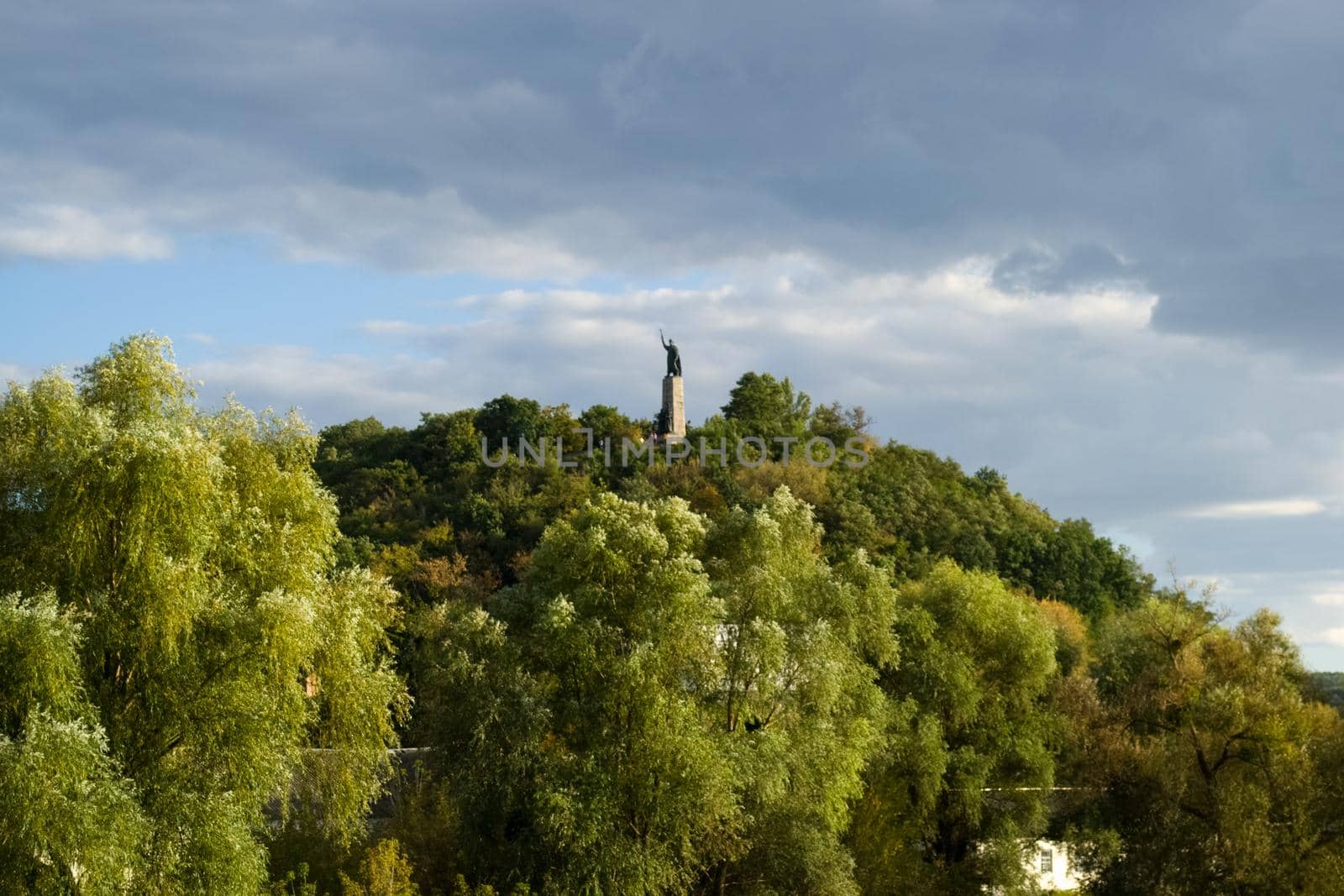 The surroundings of the Chyhyryn fortress. surroundings of the Chyhyryn fortress.