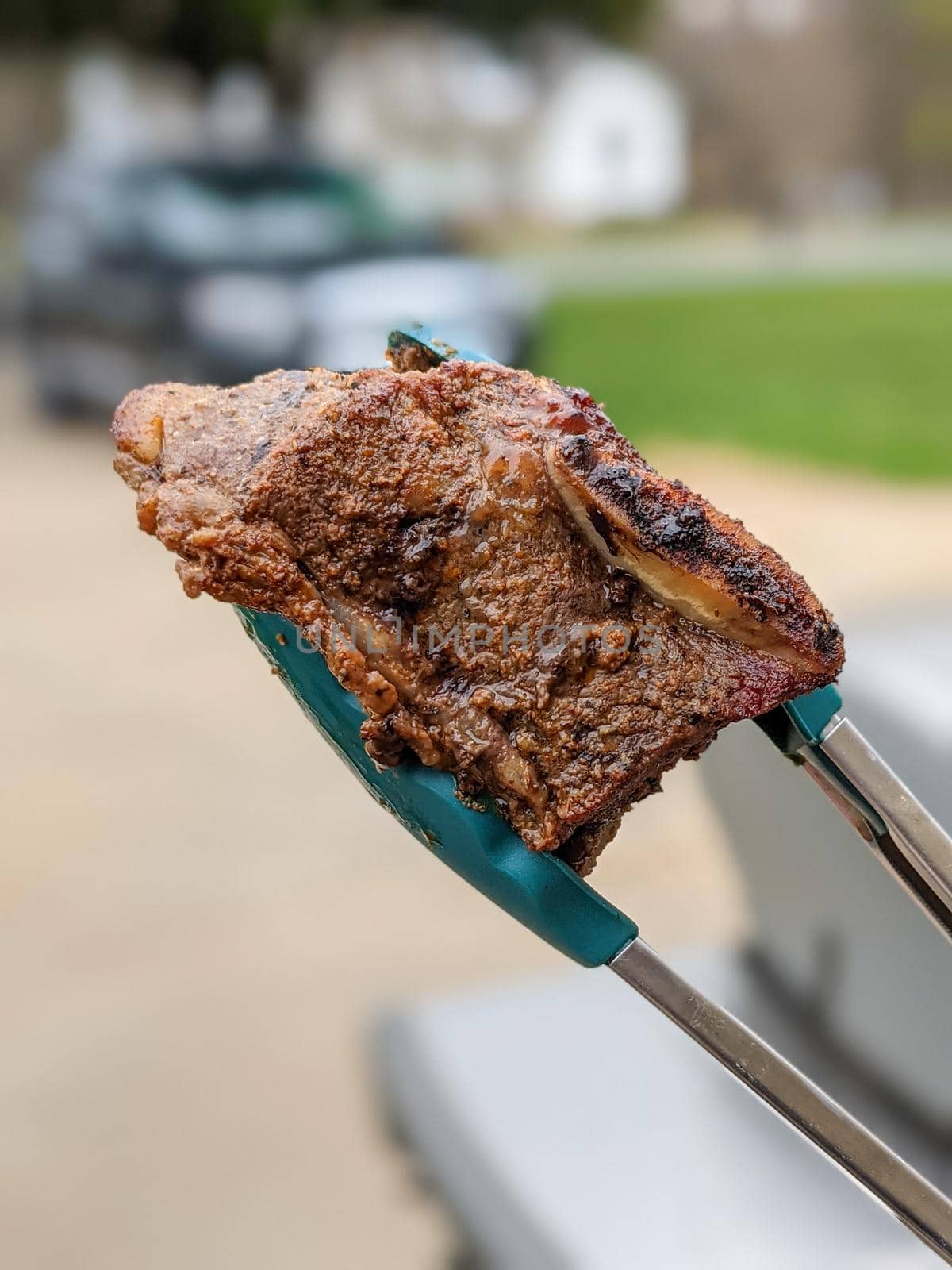 delicious bbq ribs ready to eat