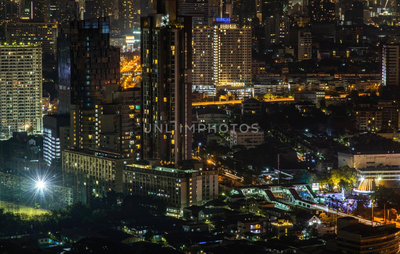 Bangkok, thailand - Nov 23, 2019 : Bangkok cityscape. Bangkok downtown at night view in the business district, Beautiful twilight give the city a modern style.