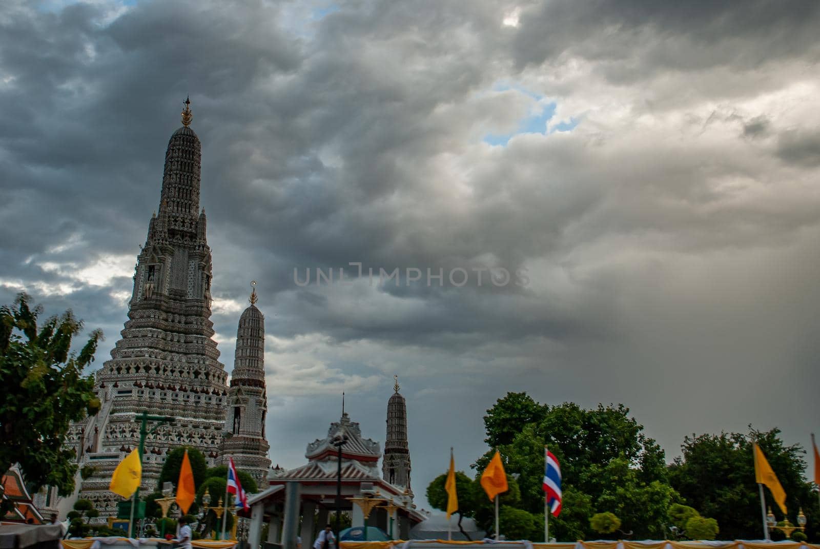 Bangkok, thailand 21 Jul, 2019 : Wat Arun Ratchawararam Ratchawaramahawihan, the temple of Dawn bangkok is a temple on the Thonburi west bank of the Chao Phraya River Wat Arun is among the best known of Thailand's landmark, Close-up