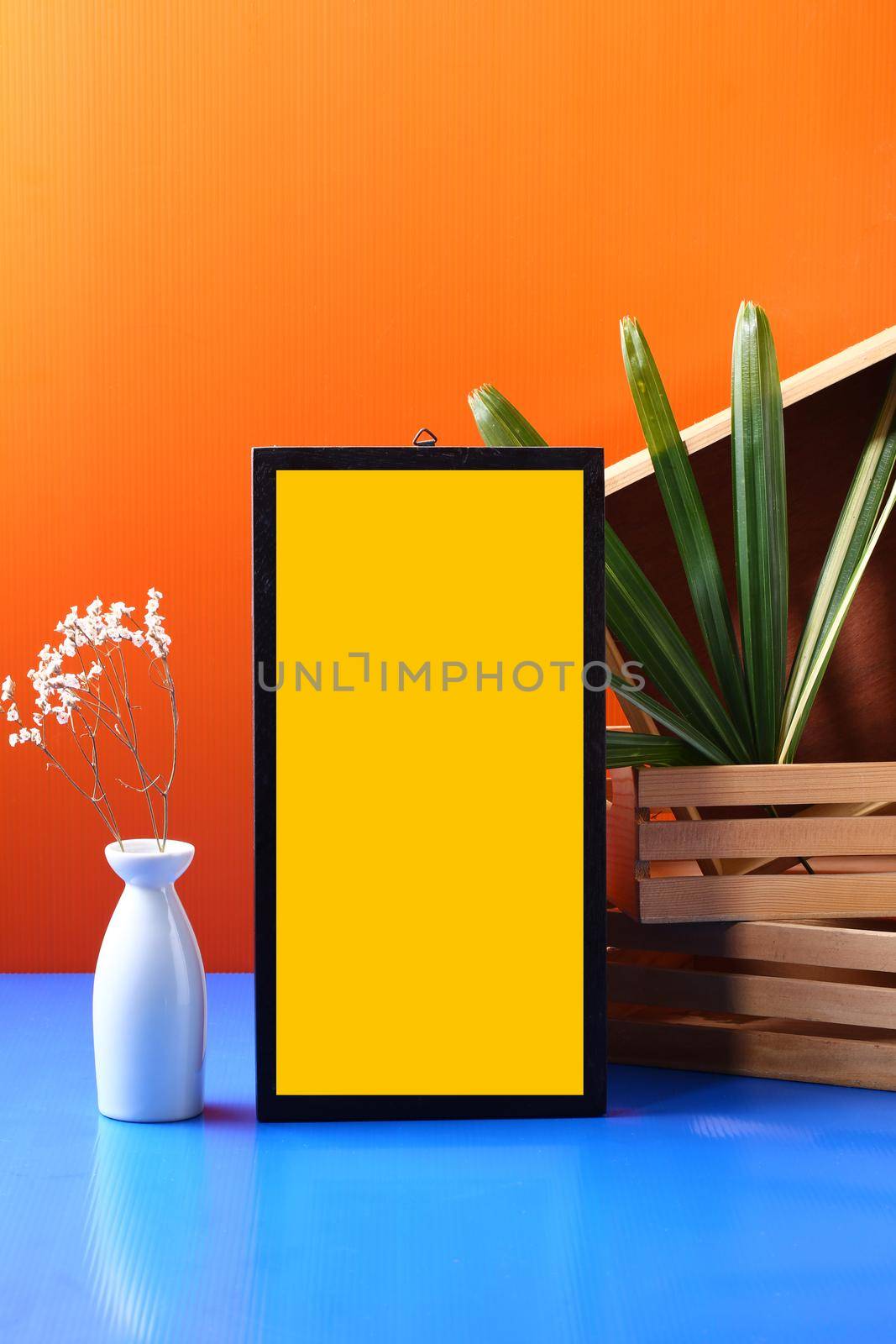 mock up poster frame by Wasant